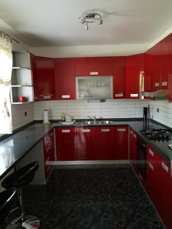 Apartment Igor - Holiday Home Ostarije エクステリア 写真