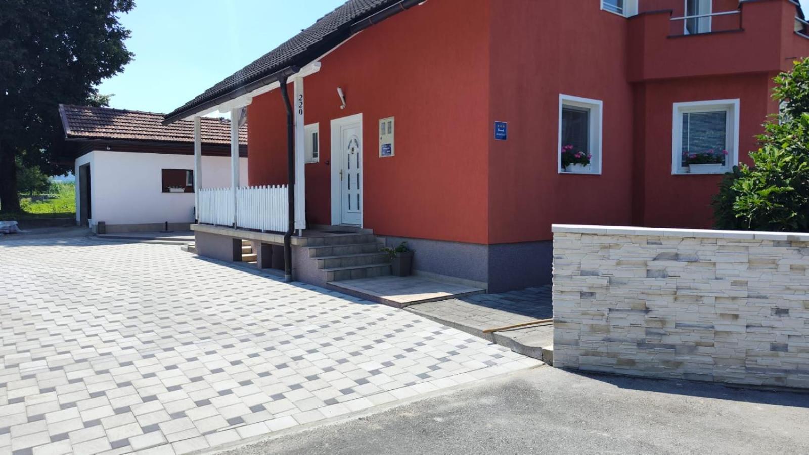 Apartment Igor - Holiday Home Ostarije エクステリア 写真