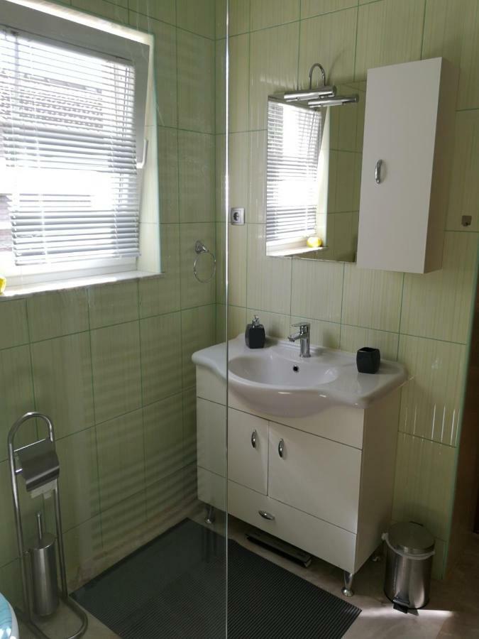 Apartment Igor - Holiday Home Ostarije エクステリア 写真