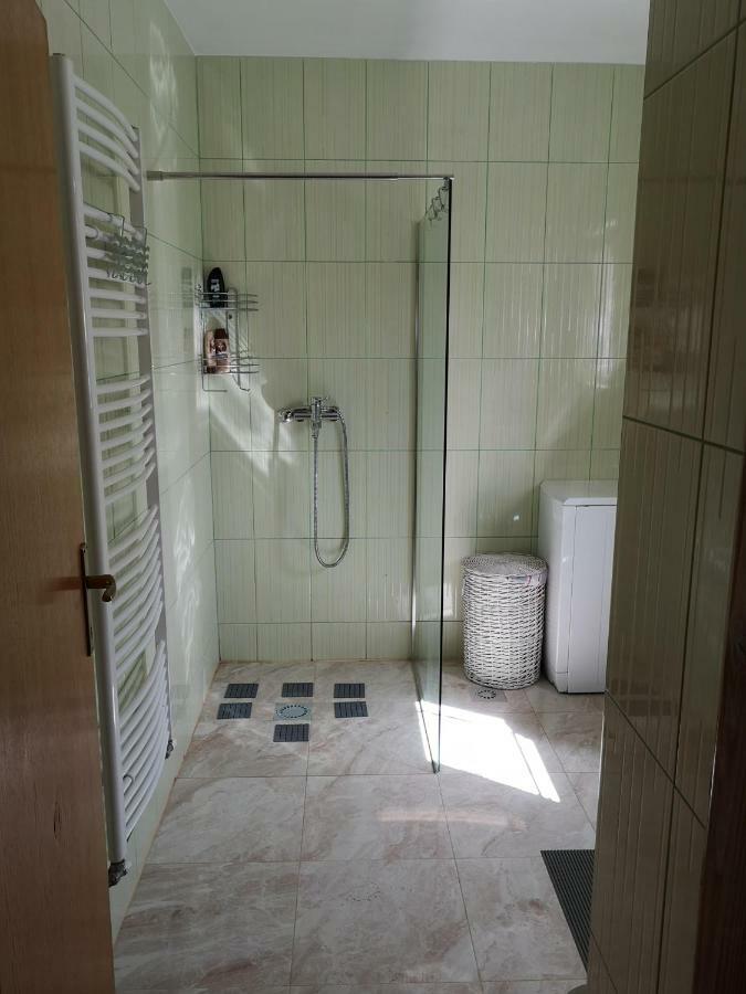 Apartment Igor - Holiday Home Ostarije エクステリア 写真